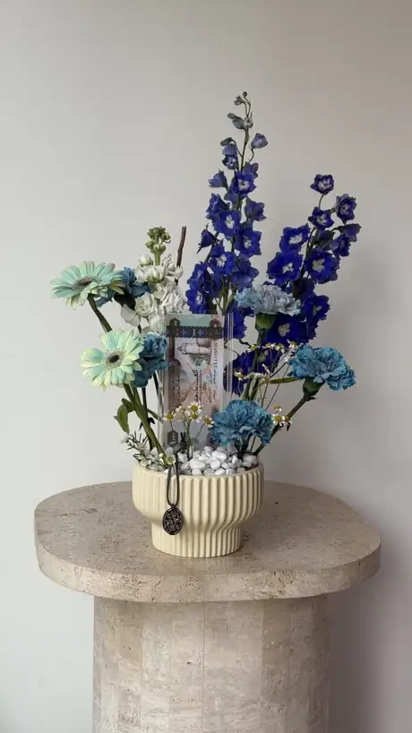 Azure Bloom, money arrangement by Matshs Boutique
