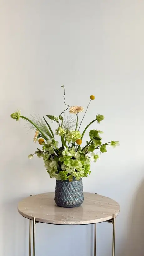 Verdant Muse, vase by Matshs Boutique